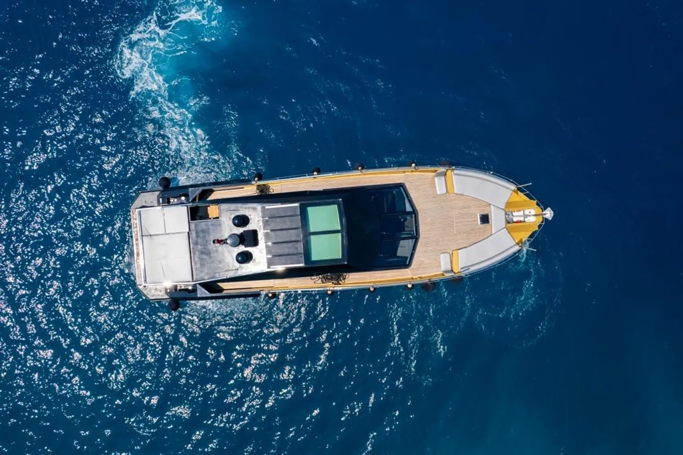 Motoryat 21 Metre 4 Kabin